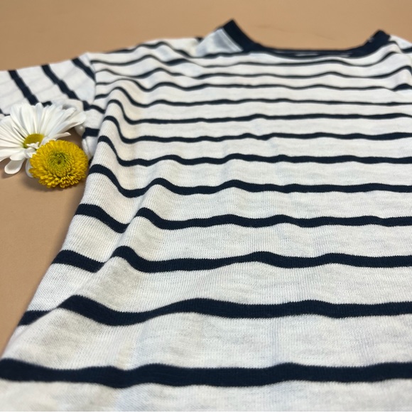 Roxy navy and white stripped short sleeved cropped top - Picture 5 of 8